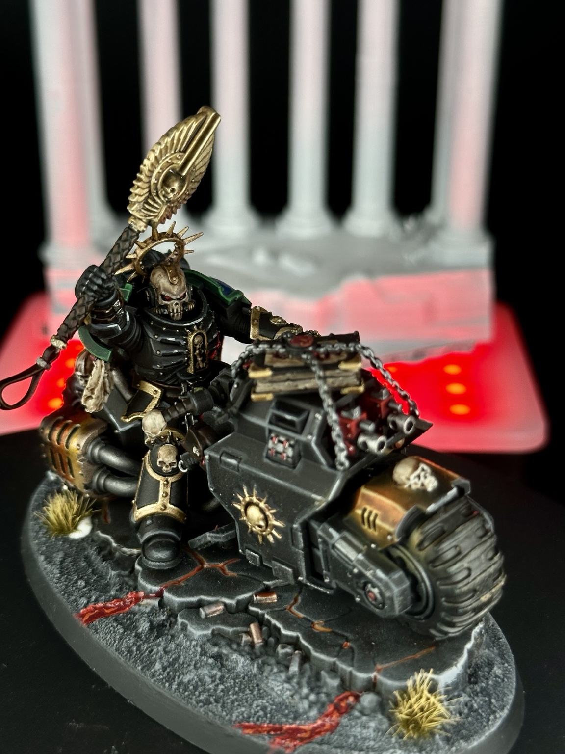 Bemaltes Grimdark-Modell