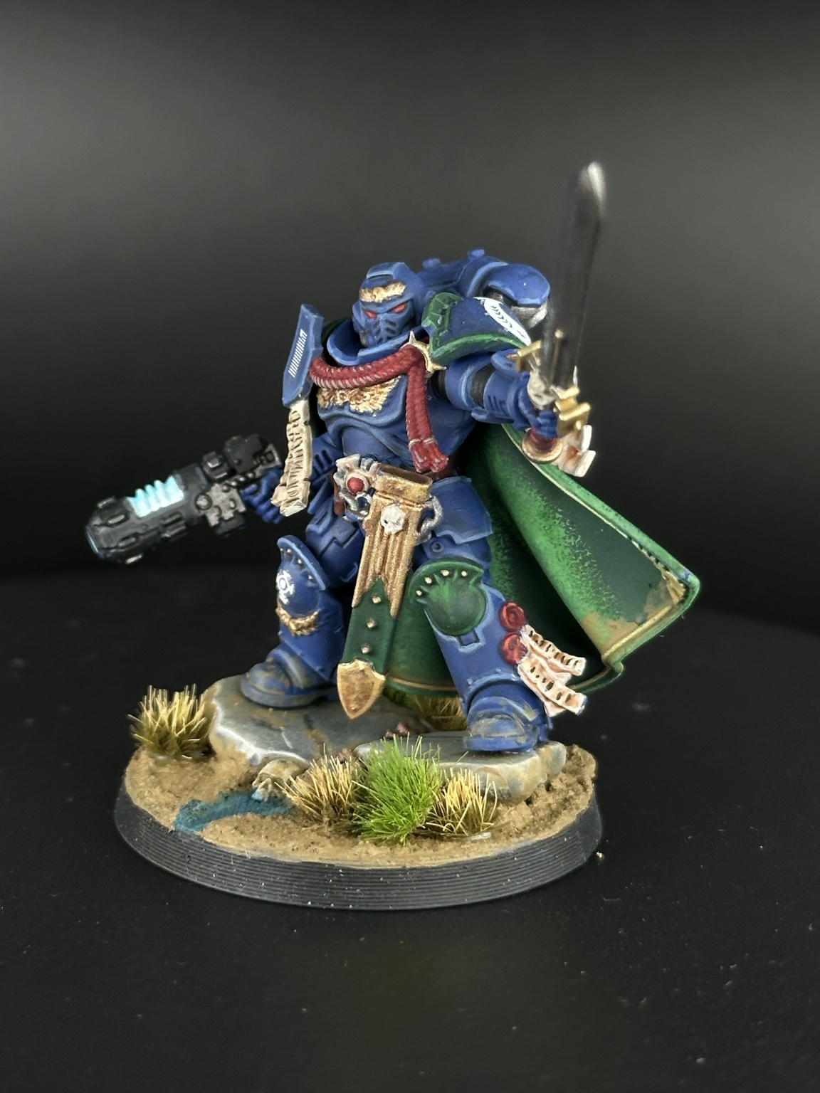 Bemalter Space-Marine-Charakter